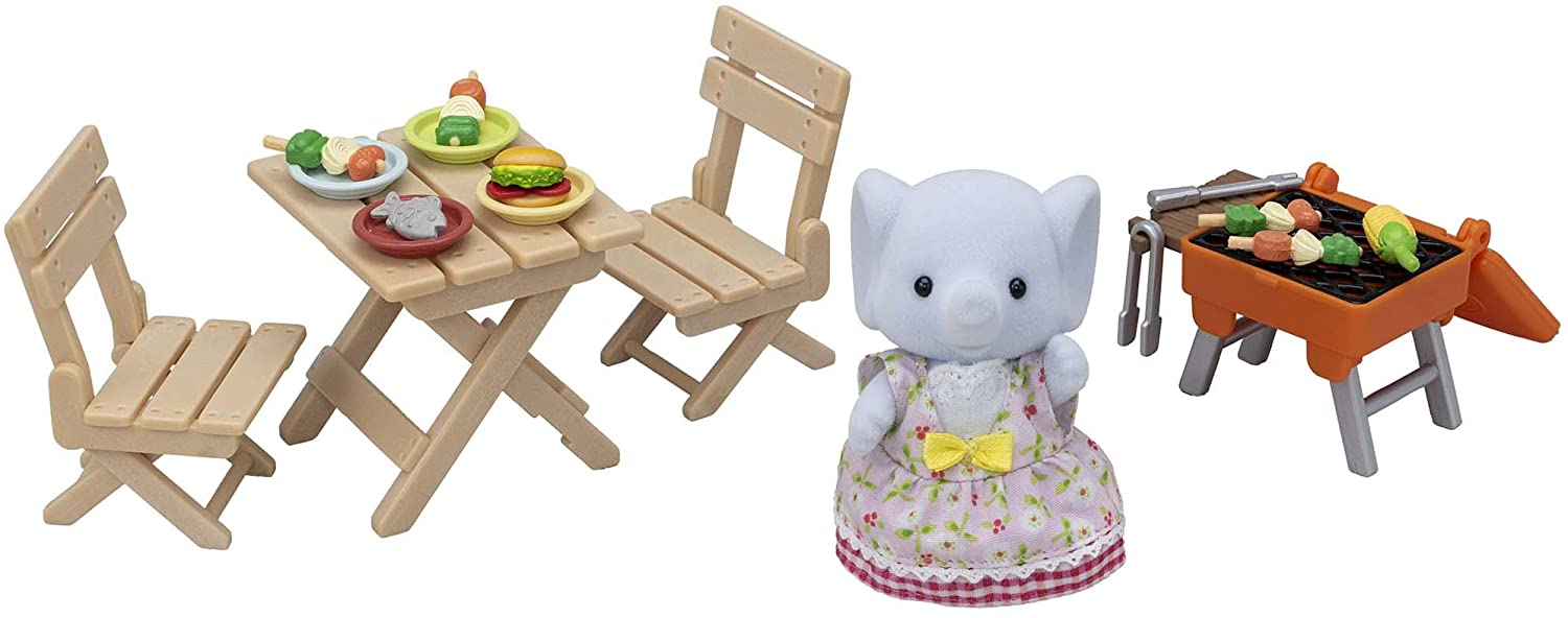 150798787bbf8f2498e4f172f90e604b Sylvanian Families Set Barbeque per Pic Nic - Ragazza Elefante - immagine 1