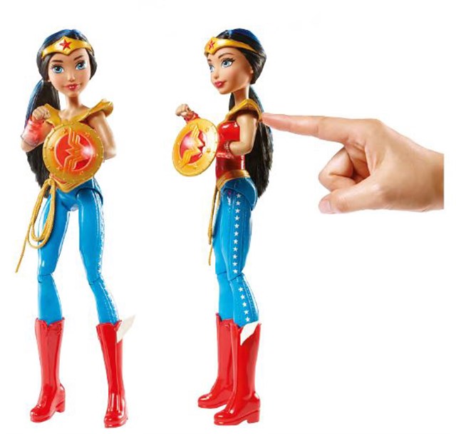 3165b46a4d850ec1b84ab1958d726271 ***Wonder Woman Action Doll - immagine 1