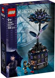 f5fcf55a57a8a89afcb6d9d245162c01 Lego Wednesday - Fiore di dalia nero - immagine 1